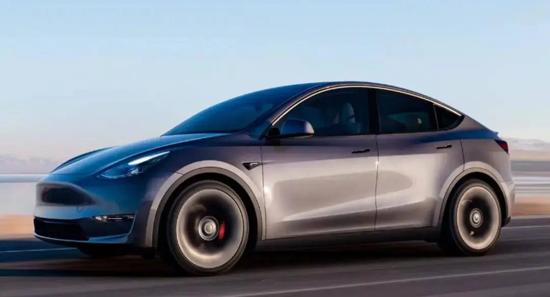 特斯拉挑战升级,Model Y碰到两大强敌,会被拉下销冠宝座?